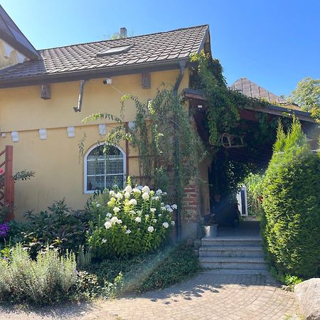 Dwor Boratyn Bed and Breakfast Eksteriør billede