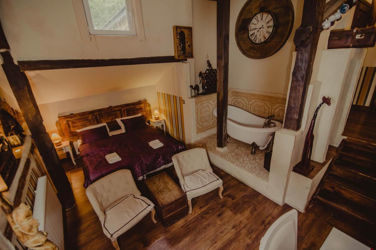 Dwor Boratyn Bed and Breakfast Eksteriør billede